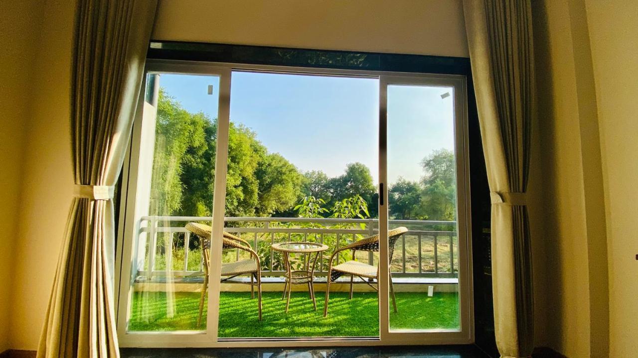Krishna Riverside Resort Vasad エクステリア 写真