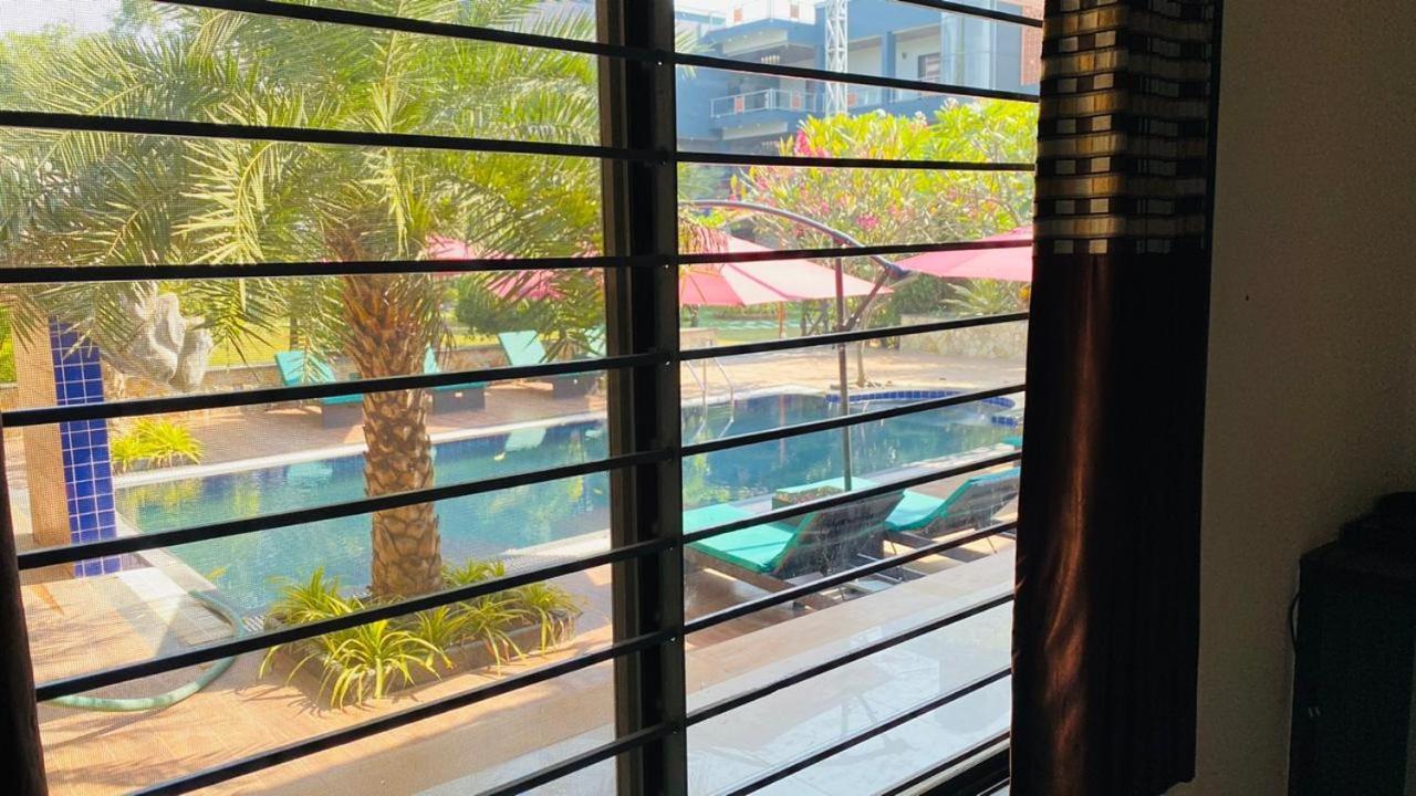 Krishna Riverside Resort Vasad エクステリア 写真