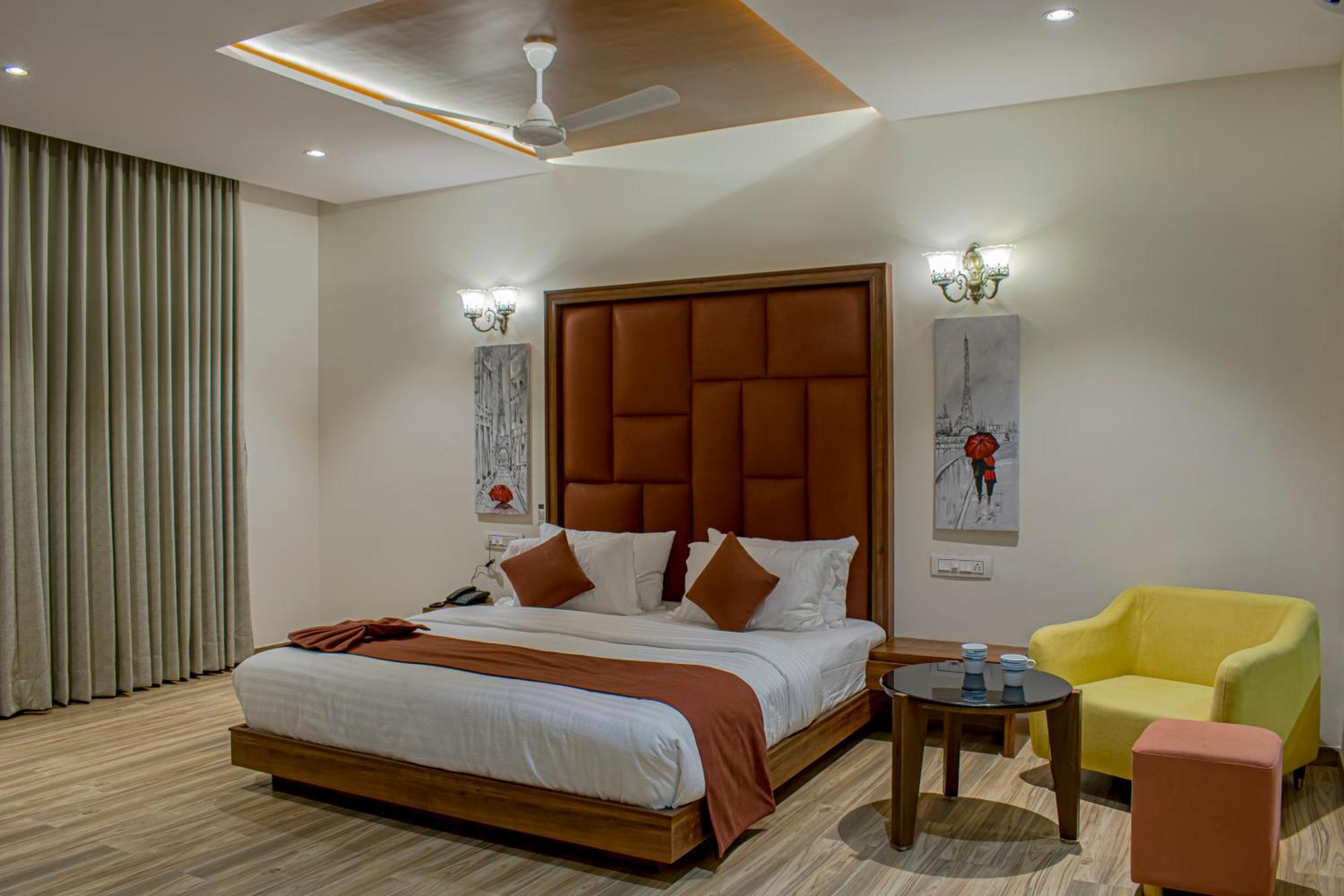 Krishna Riverside Resort Vasad エクステリア 写真