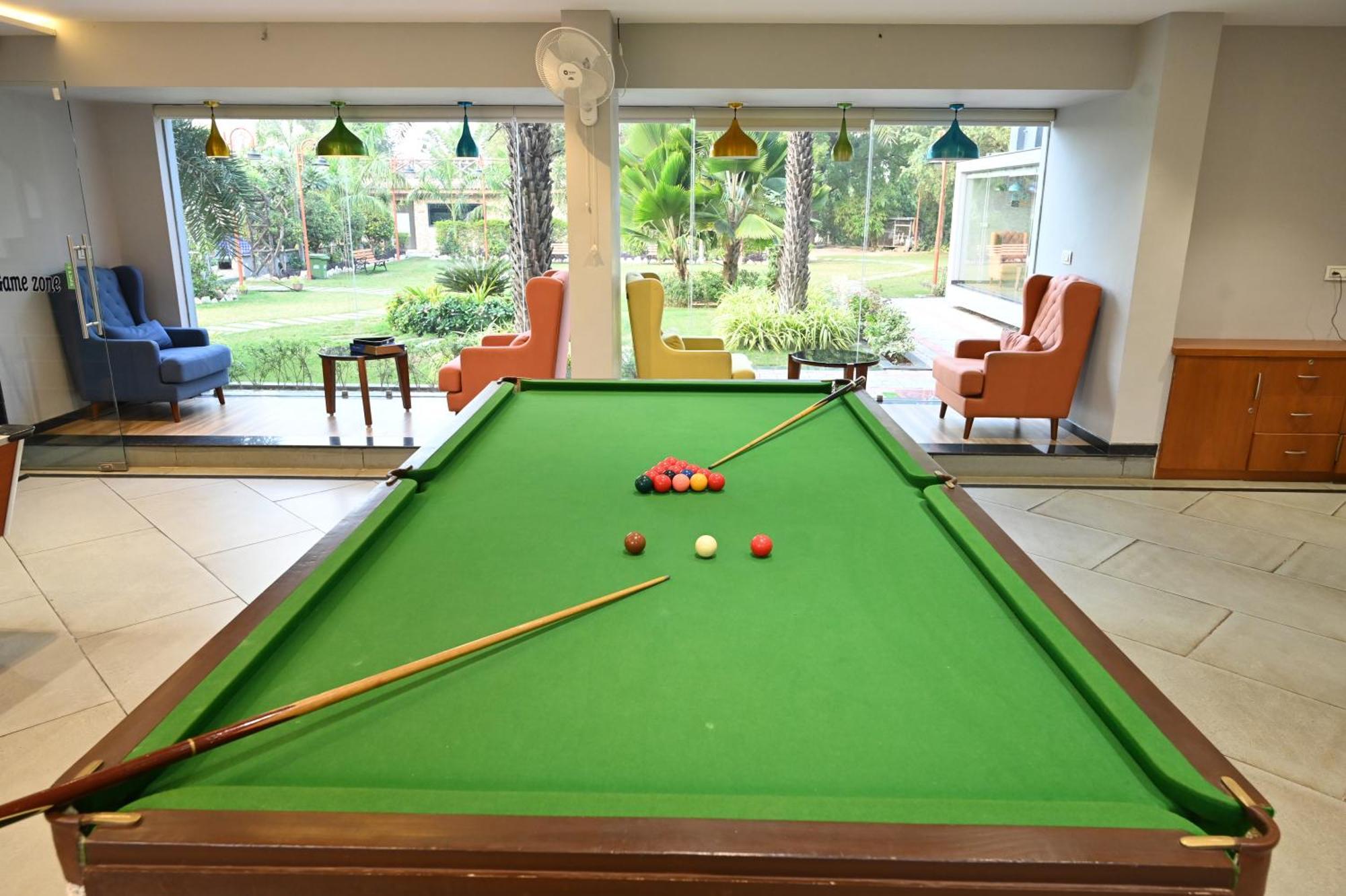 Krishna Riverside Resort Vasad エクステリア 写真