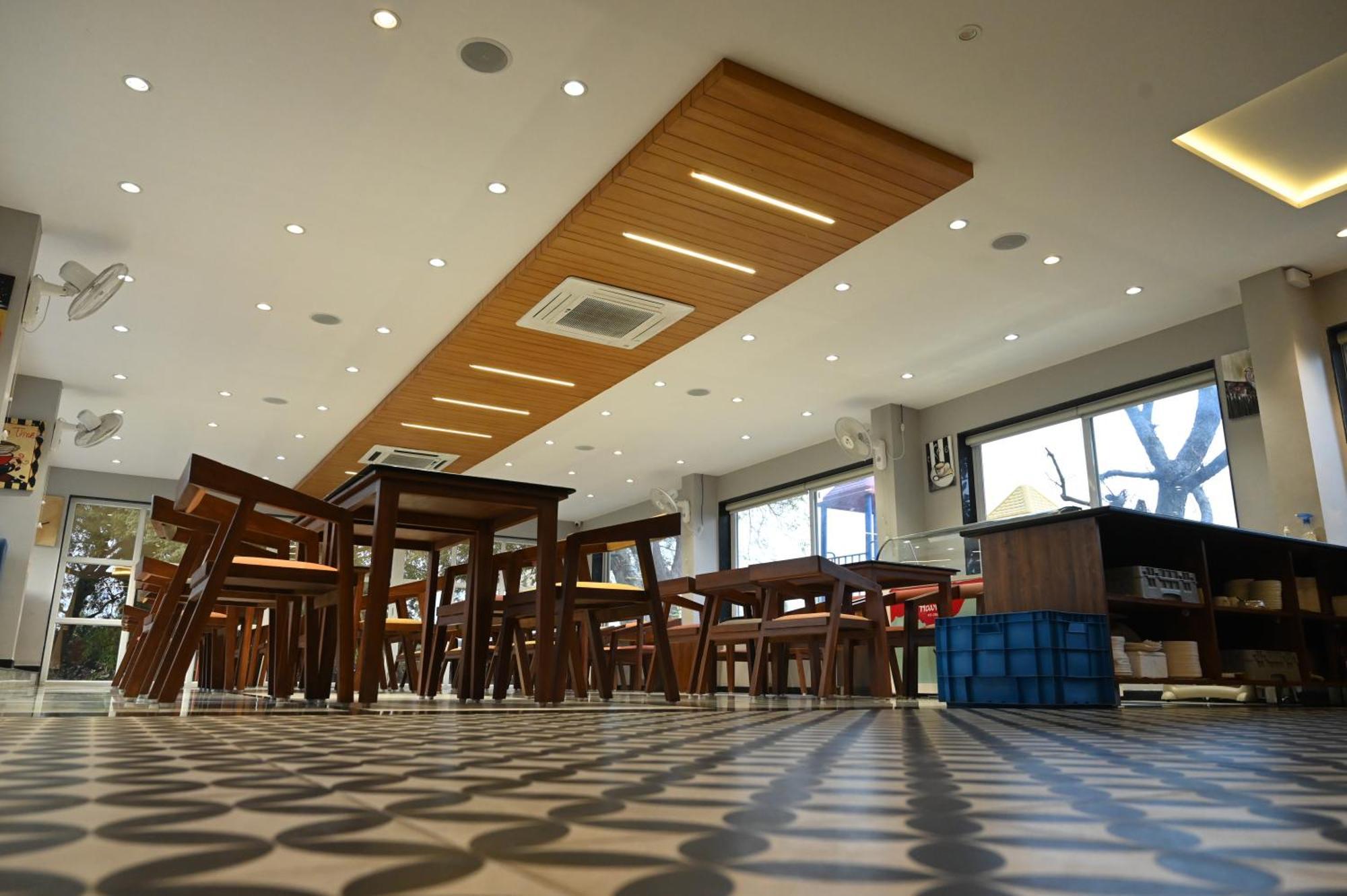 Krishna Riverside Resort Vasad エクステリア 写真