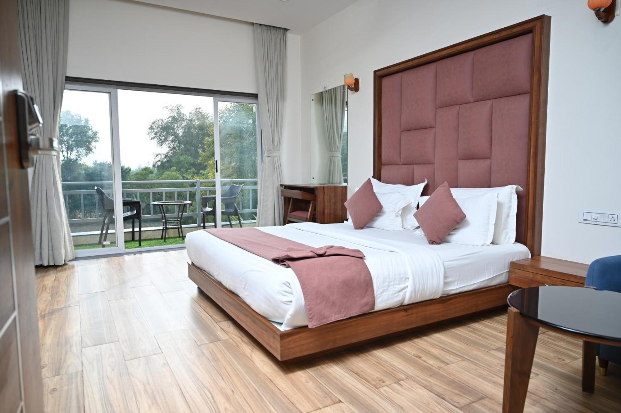 Krishna Riverside Resort Vasad エクステリア 写真