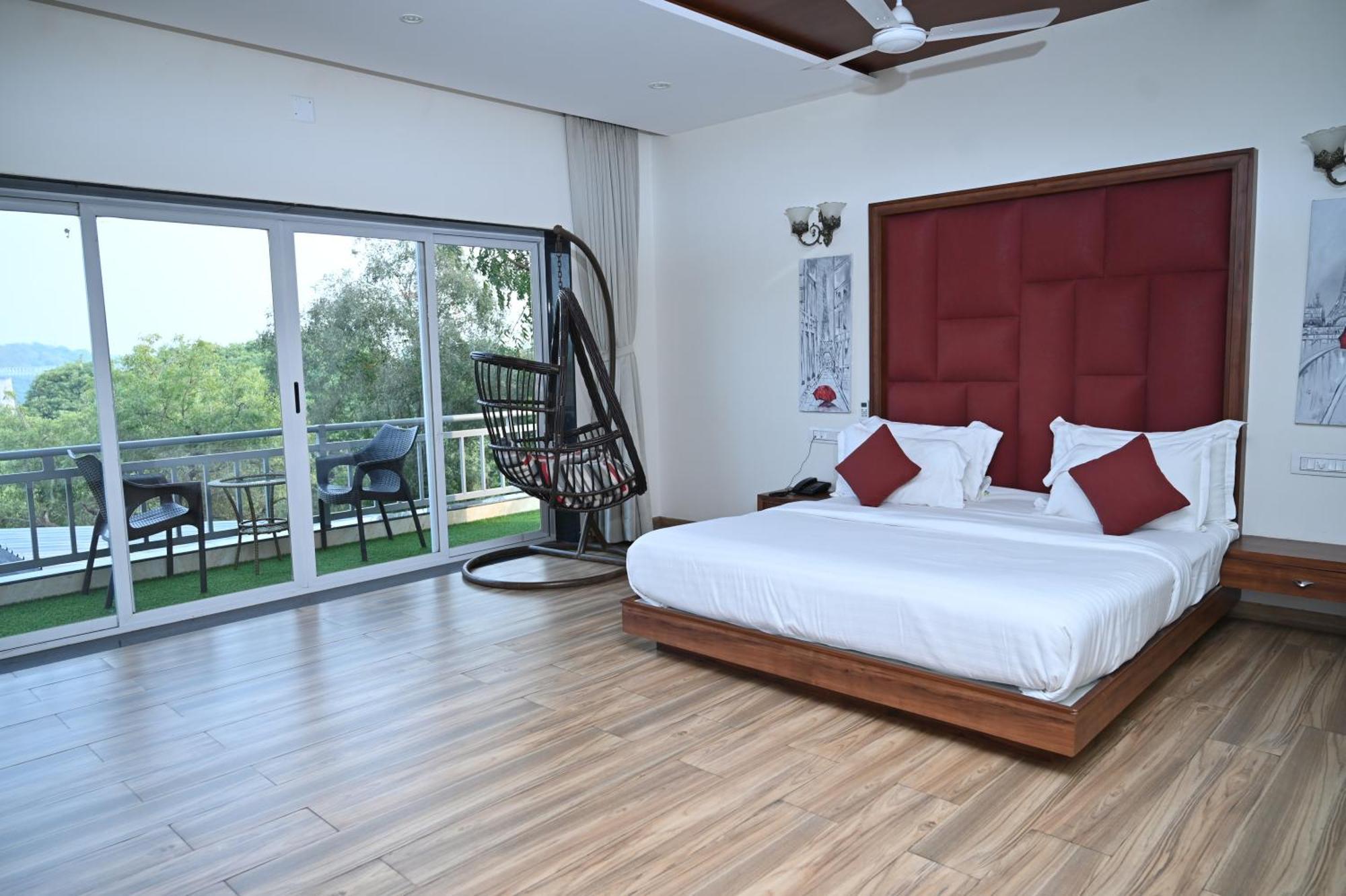 Krishna Riverside Resort Vasad エクステリア 写真